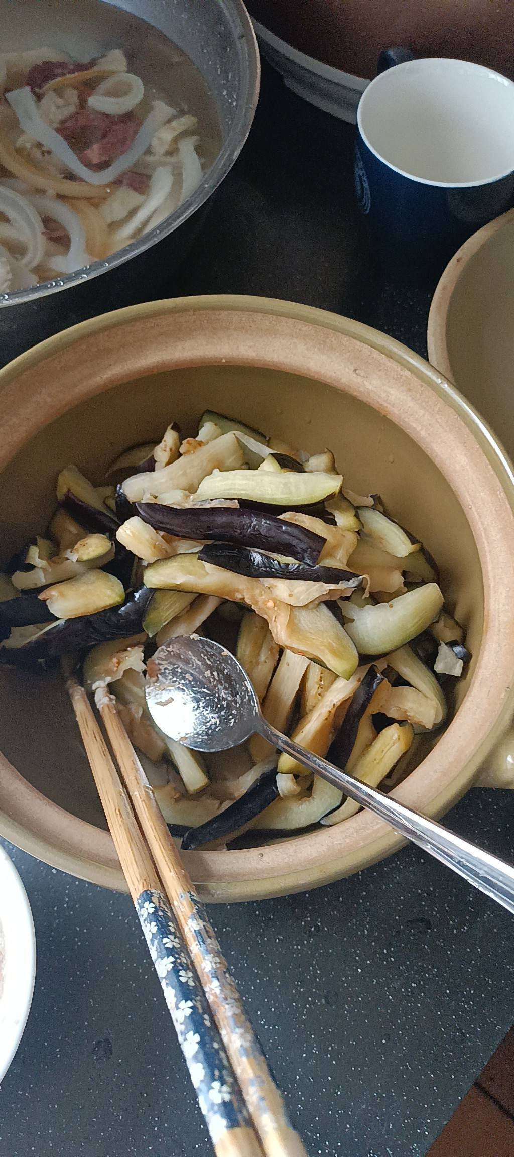 不用油炸超省油的鱼香肉末茄子煲