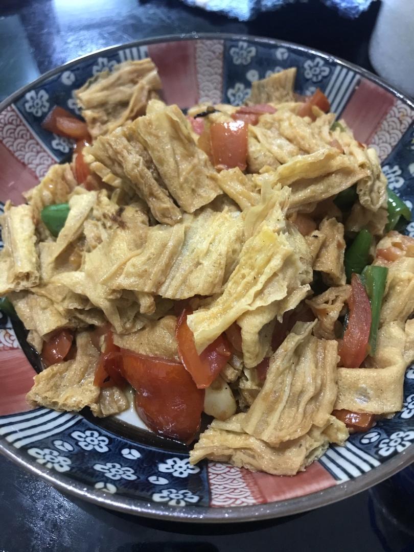 西红柿炒油炸腐竹
