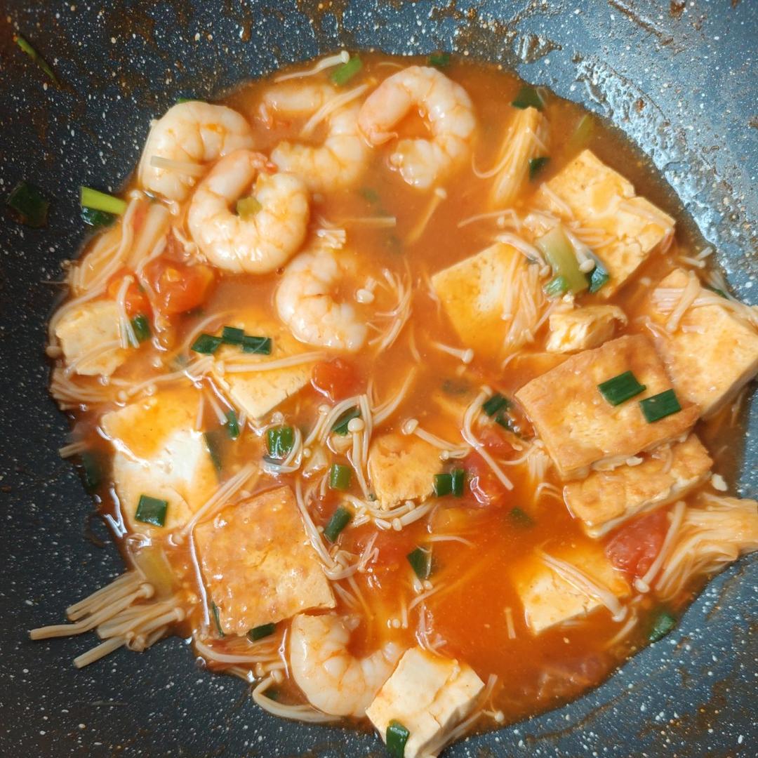 鲜虾豆腐煲