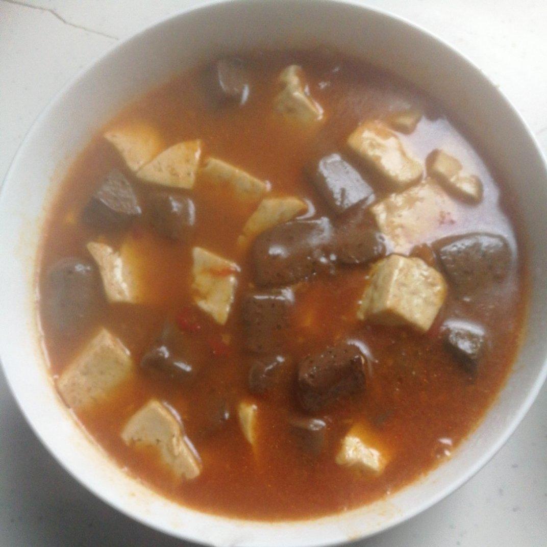 鸭血烧豆腐