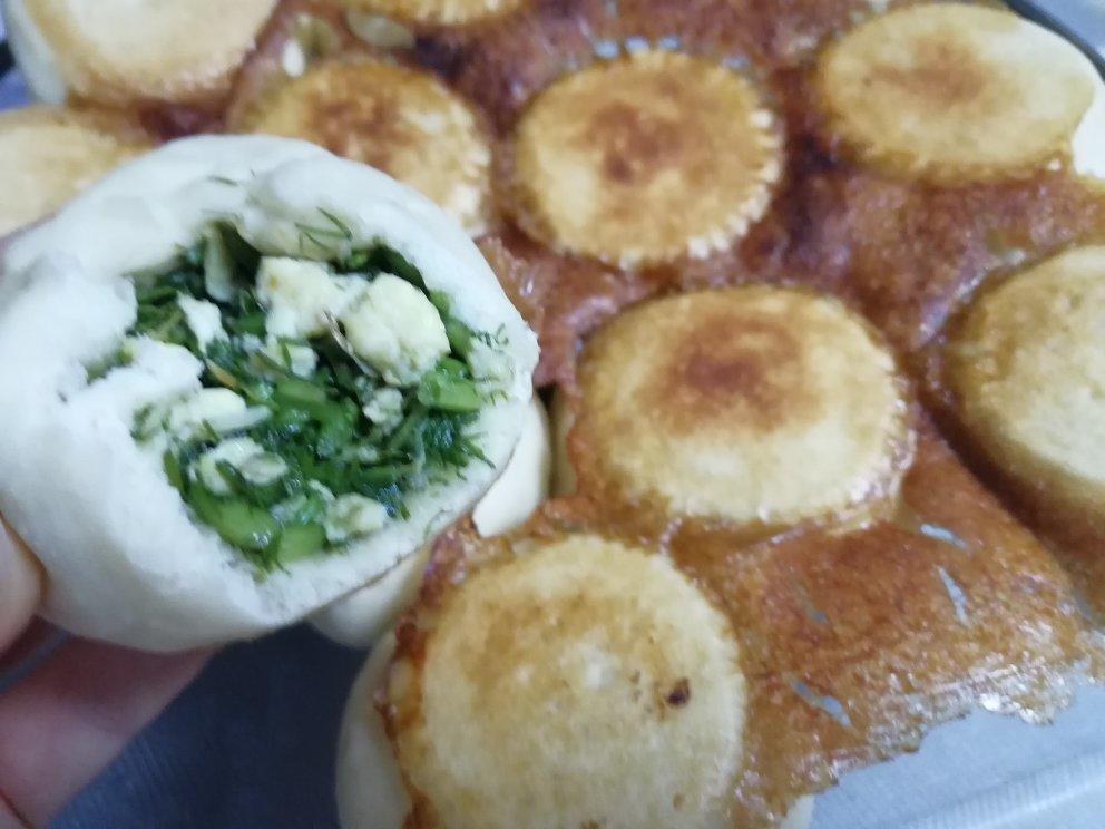 茴香鸡蛋水煎包