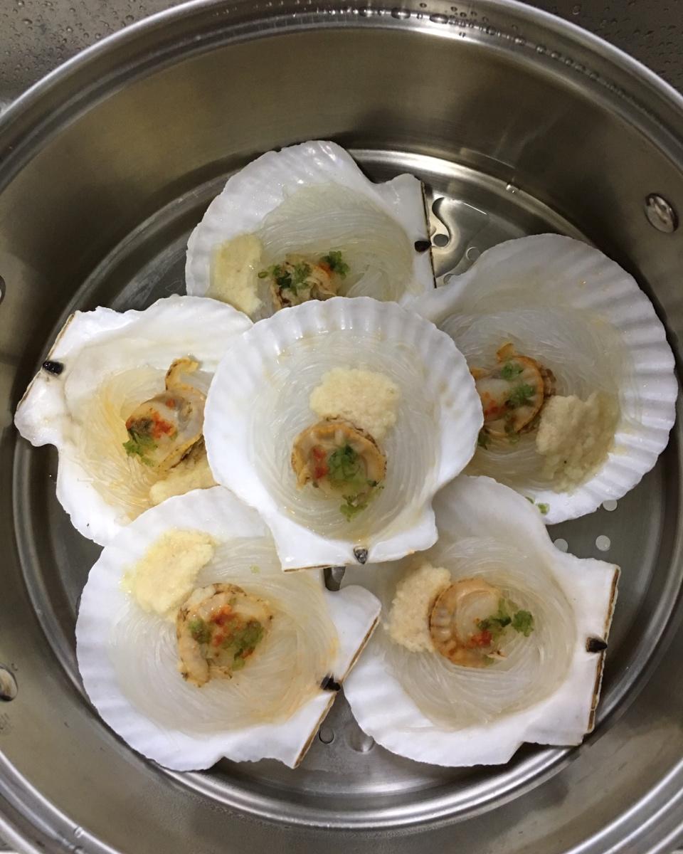 蒜蓉粉丝蒸扇贝