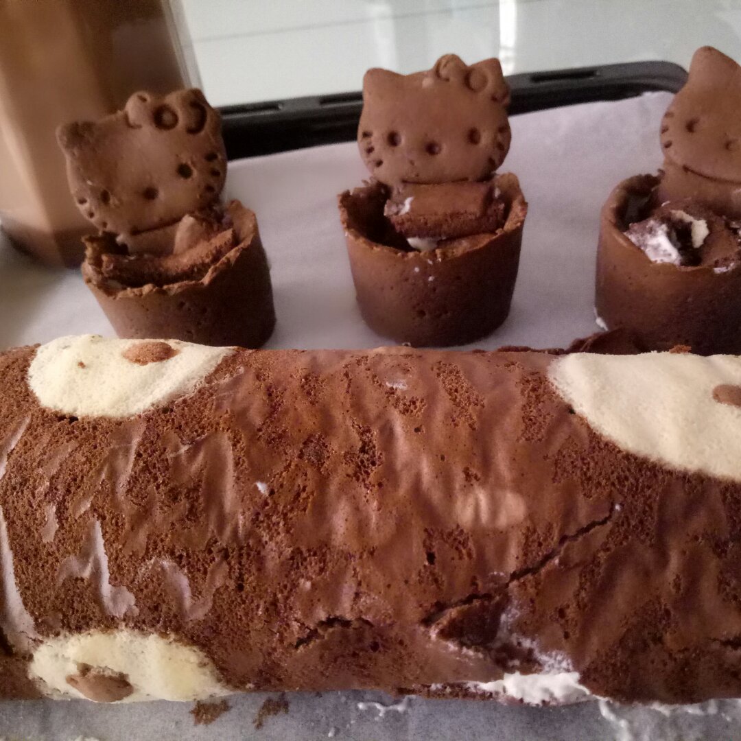 小熊泡澡创意饼干