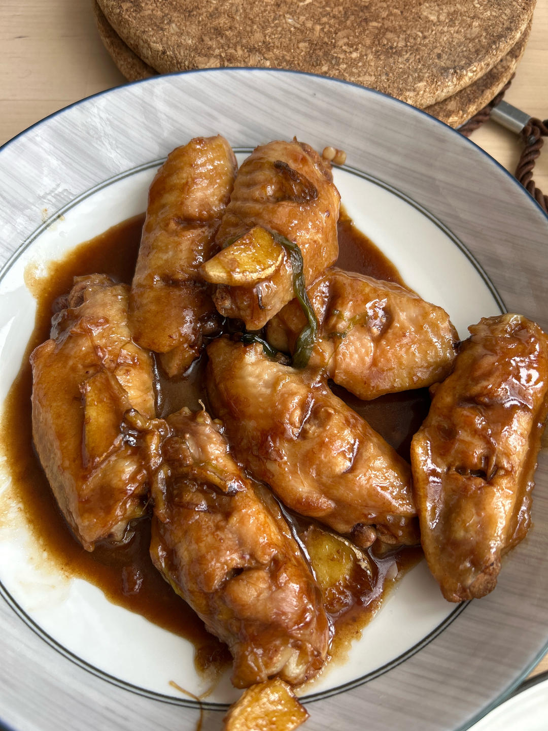 妈妈家的味道，吃了停不下来的红烧鸡翅