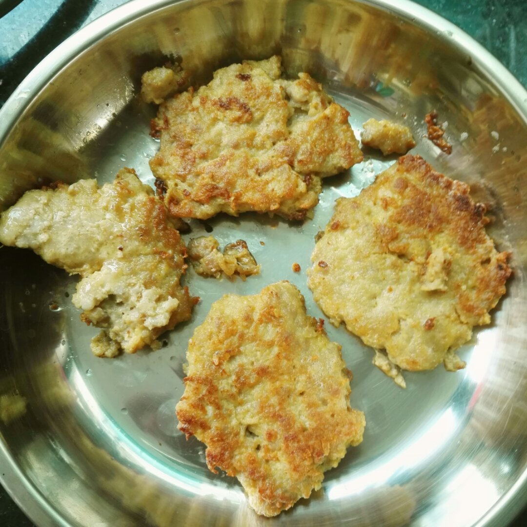 鸡蛋肉饼