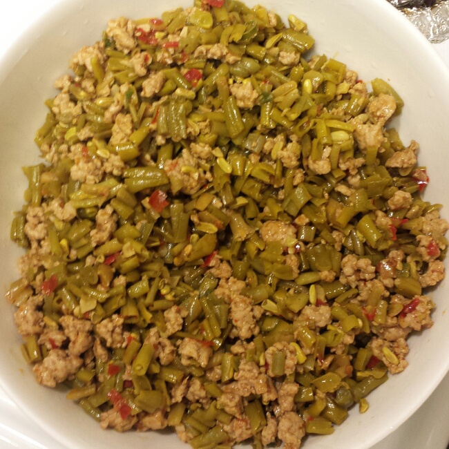 酸豆角炒肉末