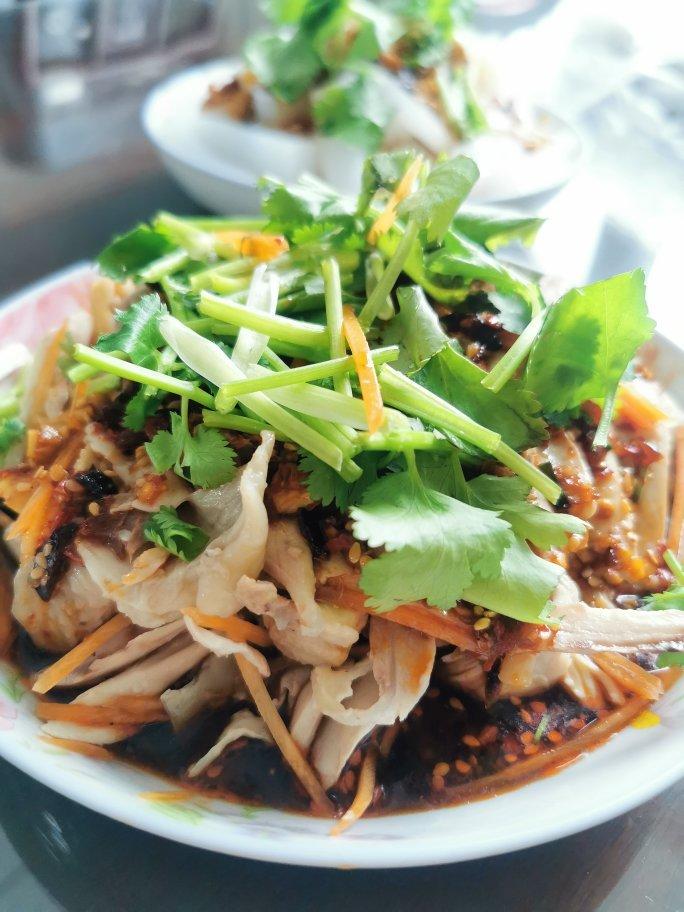 招牌口水鸡🐤（肉质是你想像不到的嫩🍗）