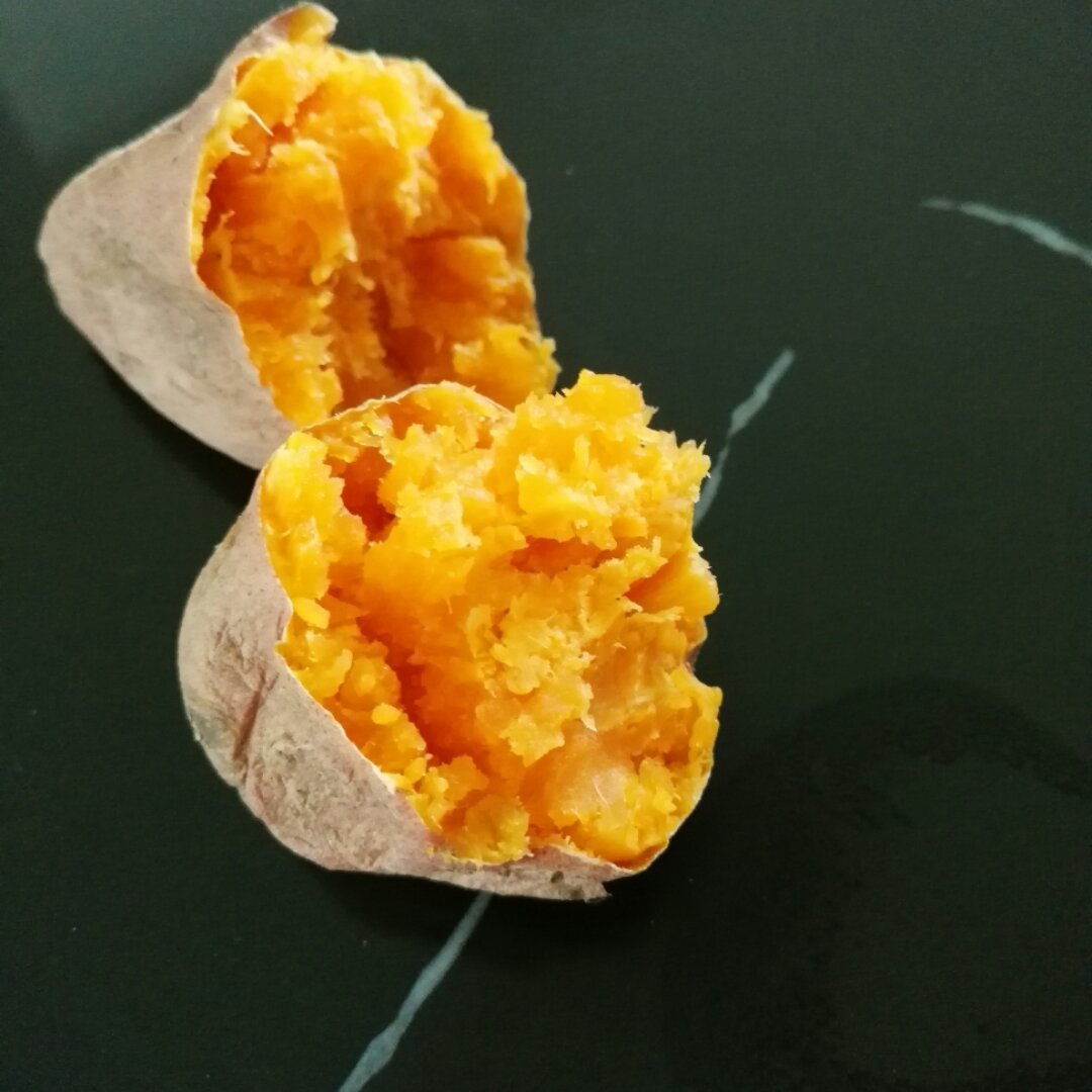 夏沫秋至做的【微波炉烤红薯】