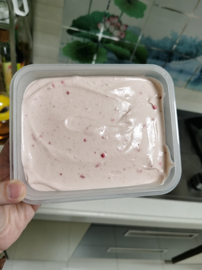 快手草莓酸奶冻（低碳）的做法
