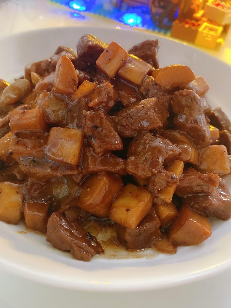 杏鲍菇黑胡椒牛肉粒