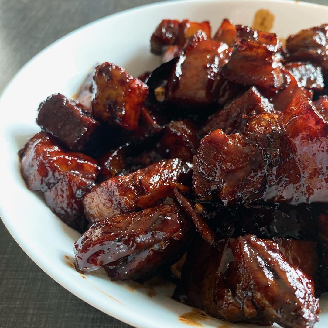 厨师长教你：“红烧肉”的家常做法，肉香四溢肥而不腻