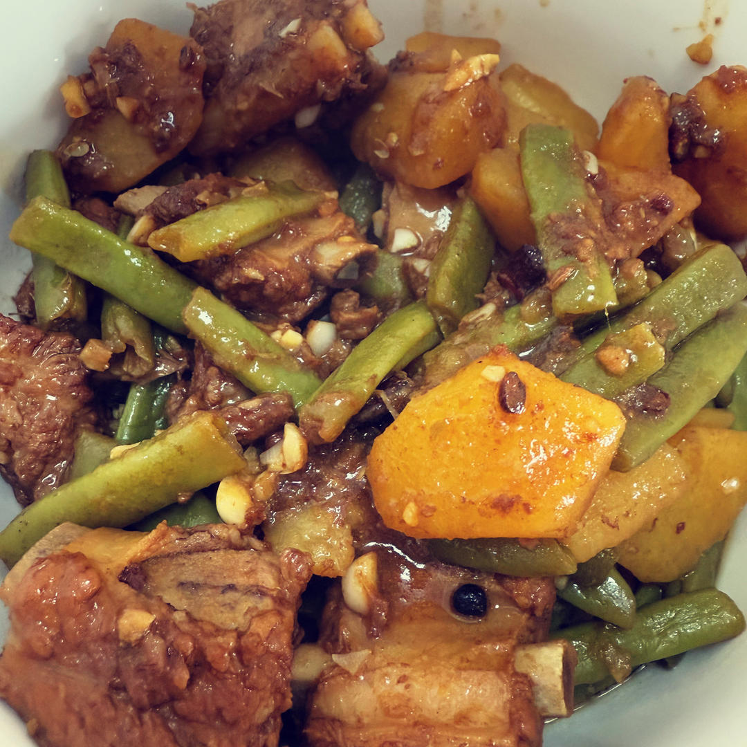 硬菜代表--排骨炖豆角土豆（豆角焖面胚子）