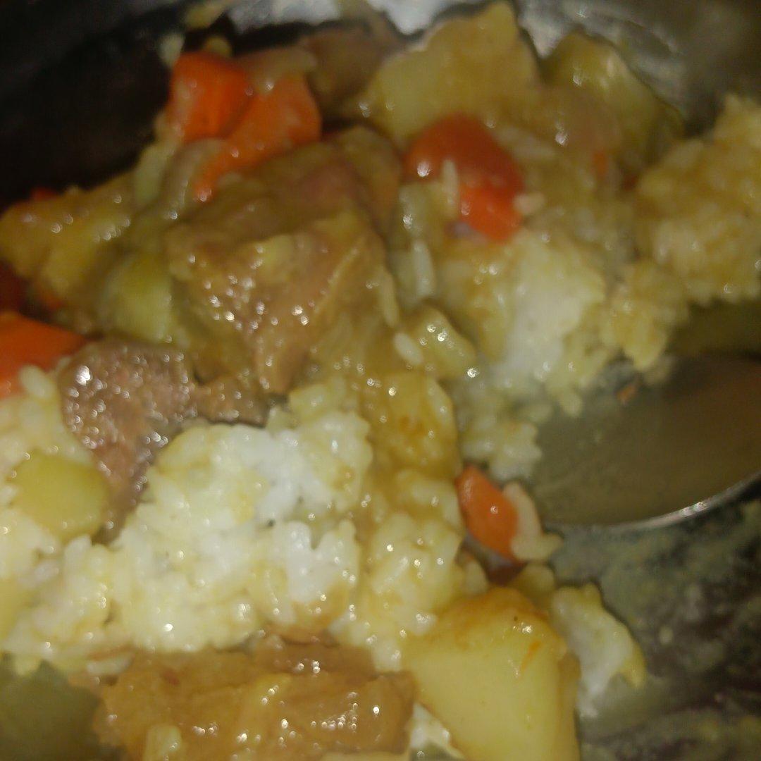 咖喱土豆烧牛肉