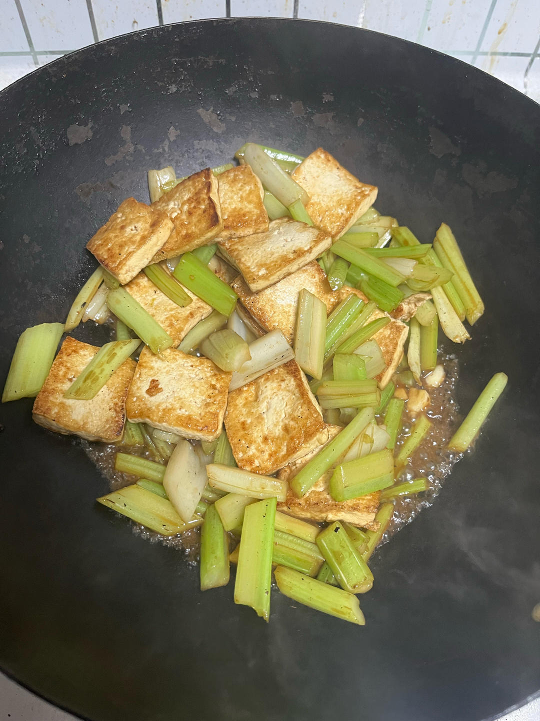 好吃好做又下饭的芹菜家常豆腐