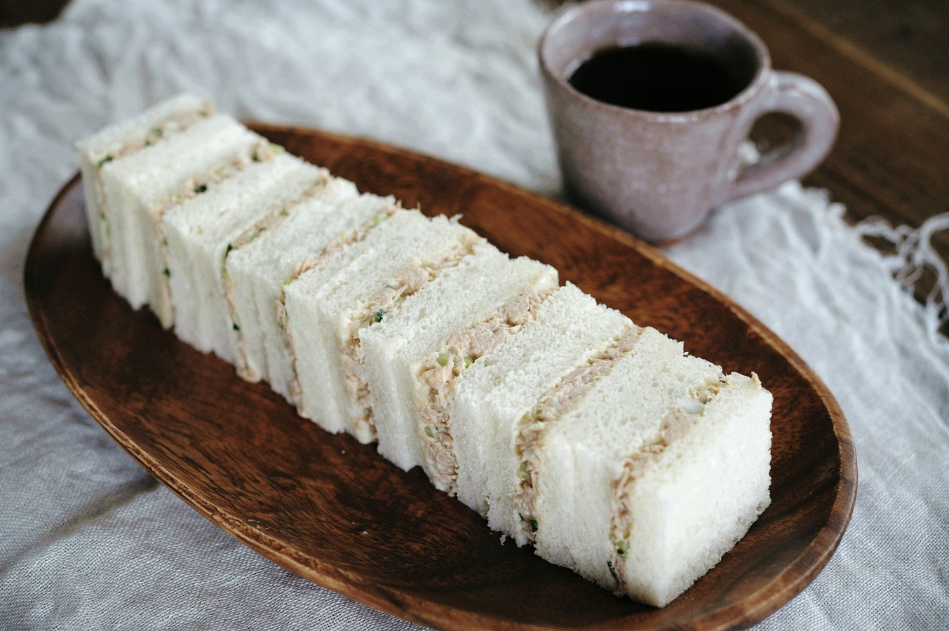 金枪鱼&洋葱&黄瓜 三明治