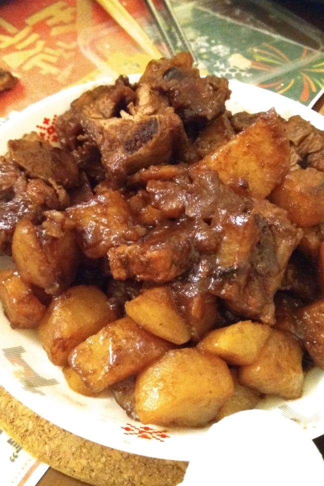 土豆烧排骨