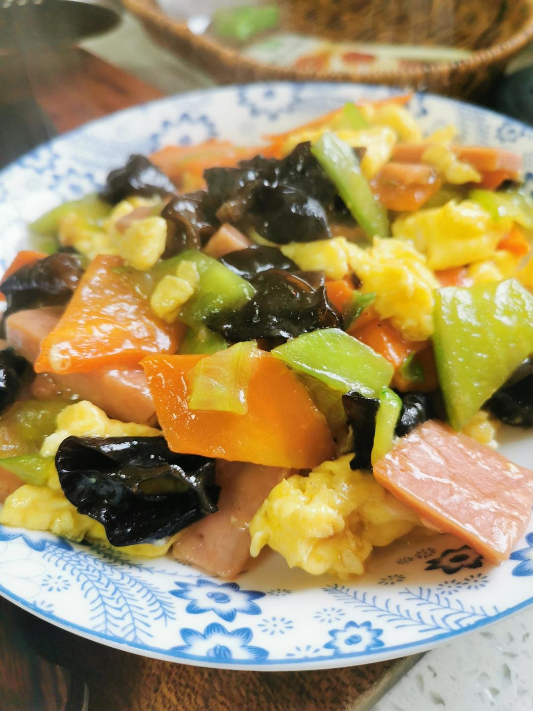 清脆可口的「黄瓜炒鸡蛋」