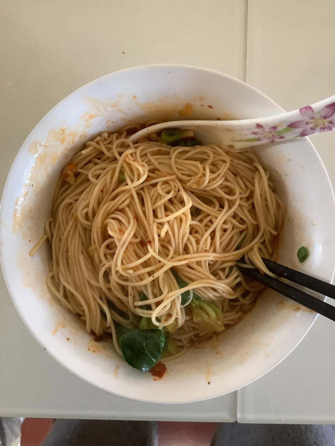 直击灵魂的懒人开胃面条 ｜ 酸汤面