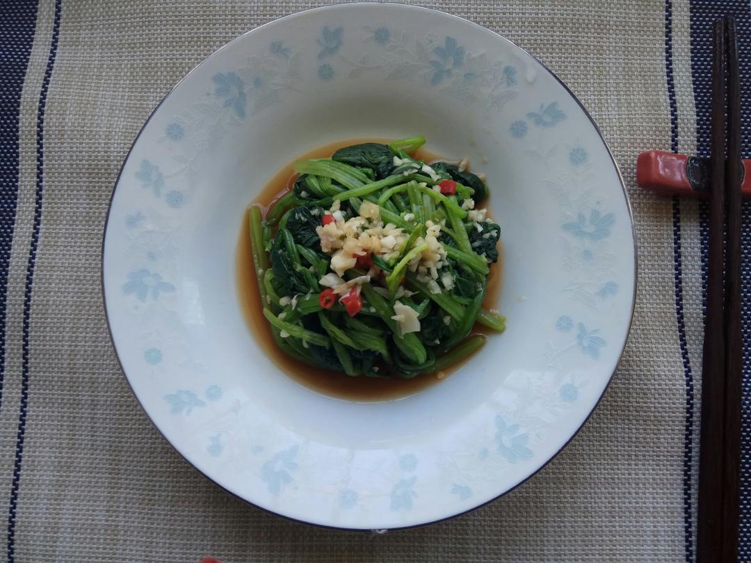 凉拌菠菜