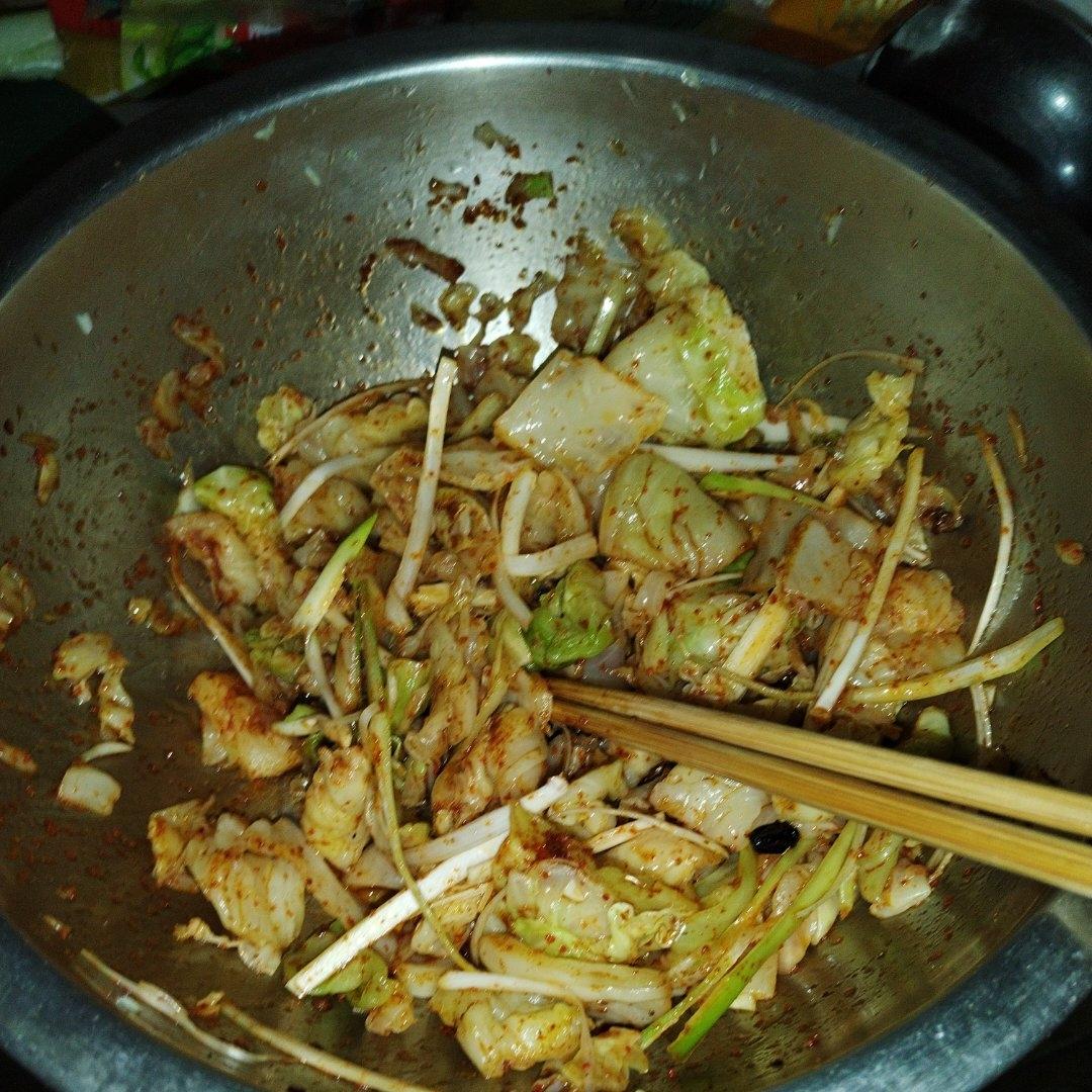 这才是孜然甘蓝正确的做法，饭店的味道，错过就可惜了