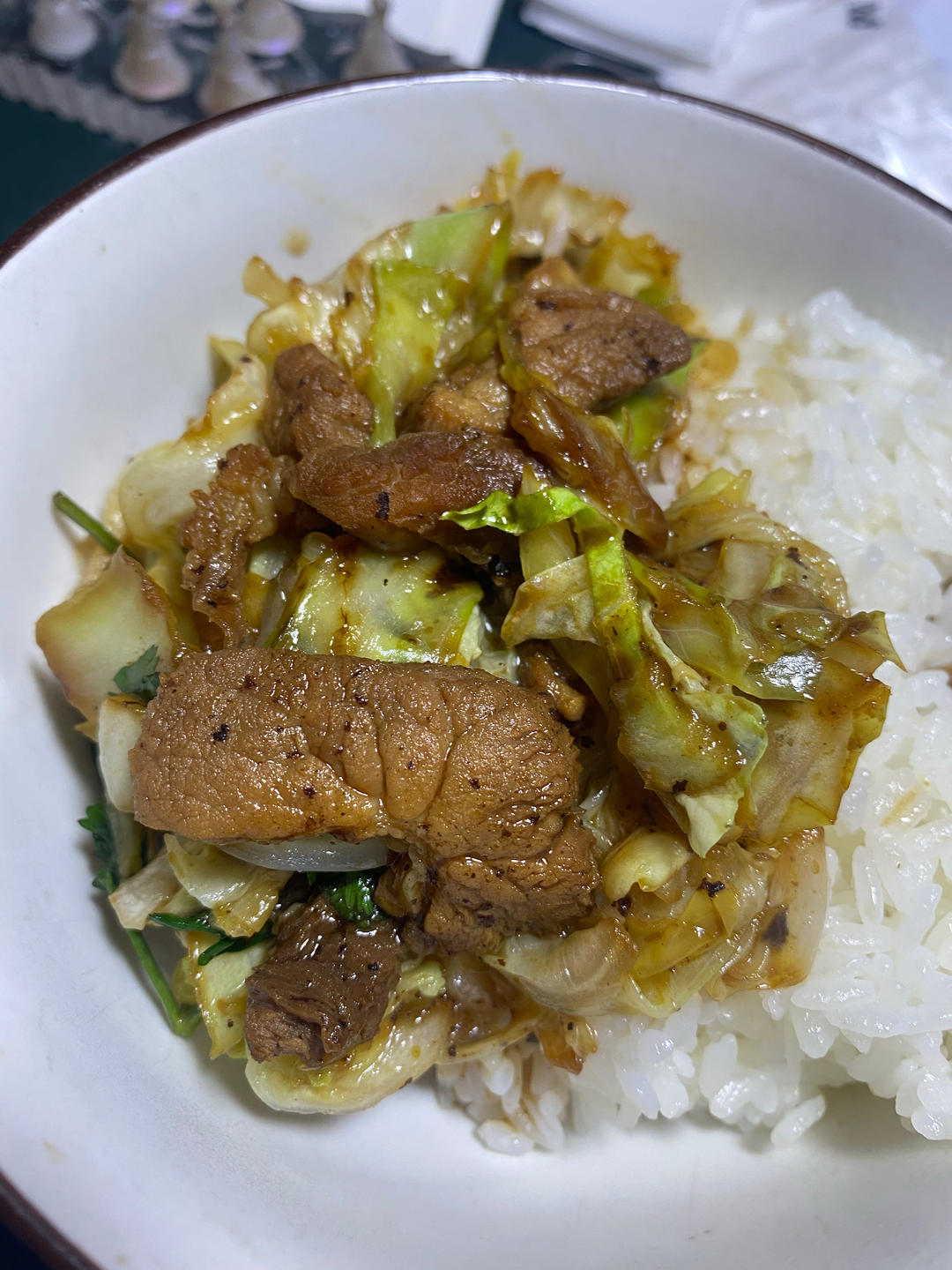 包菜炒肉片