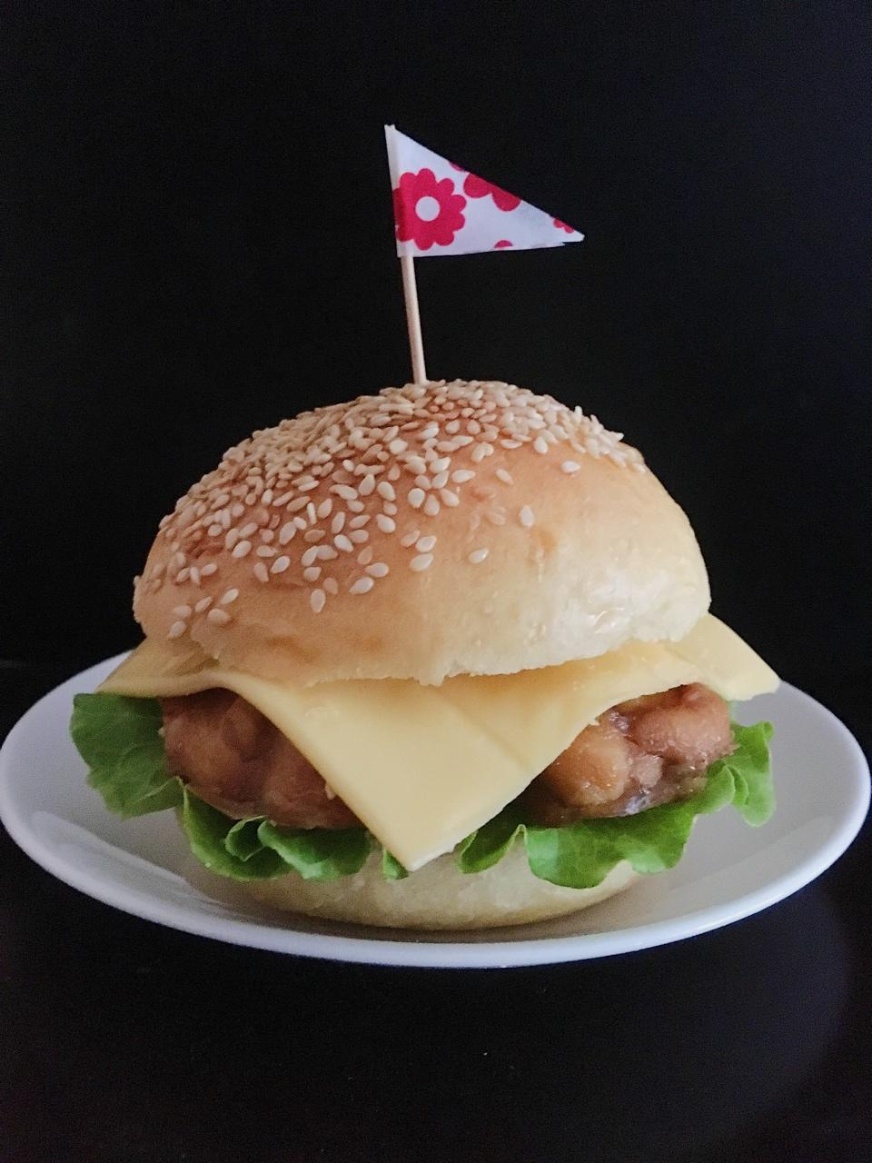 自制营养肉饼汉堡包