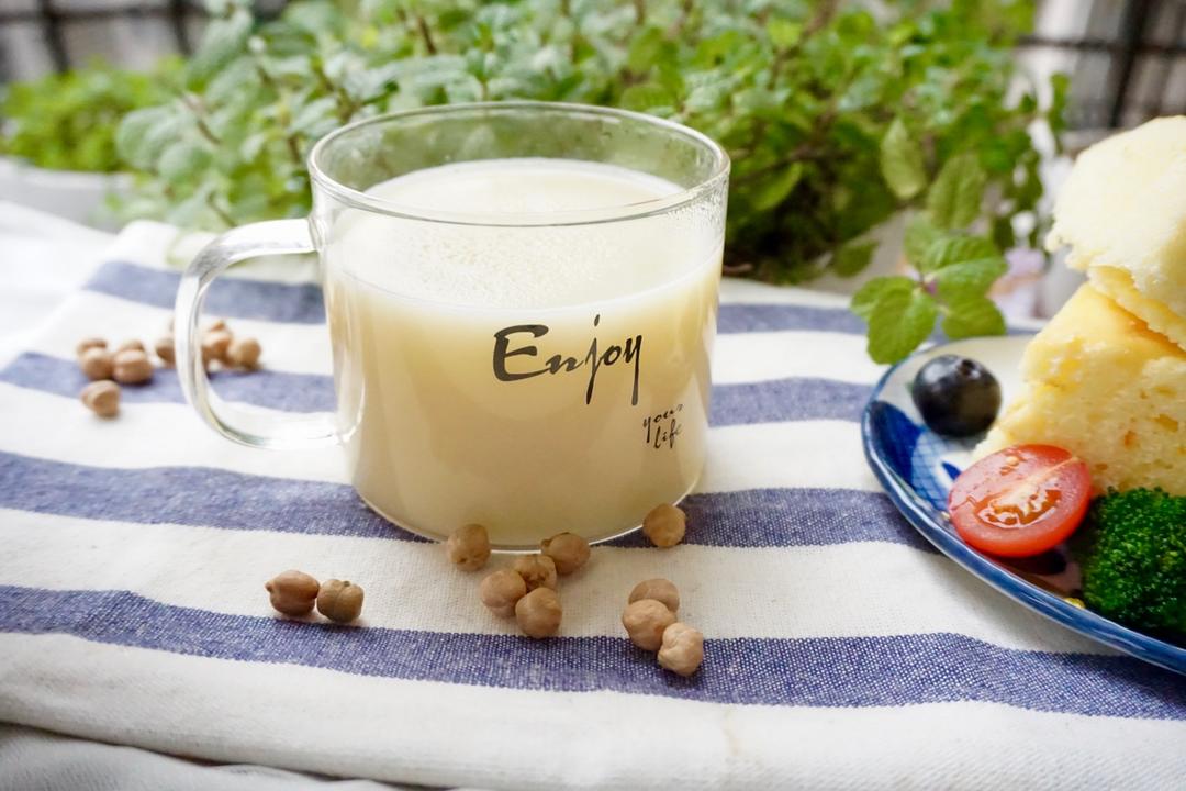 曼殊斐儿hp做的鹰嘴豆豆浆