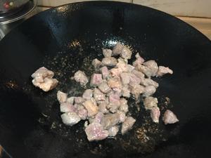杏鲍菇黑胡椒牛肉粒~老丁的私房菜的做法 步骤2