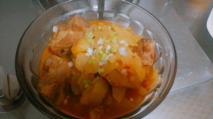 川味土豆烧排骨
