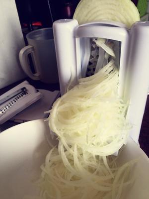 Spiralizer Recipe:菠菜培根南瓜面的做法 步骤3