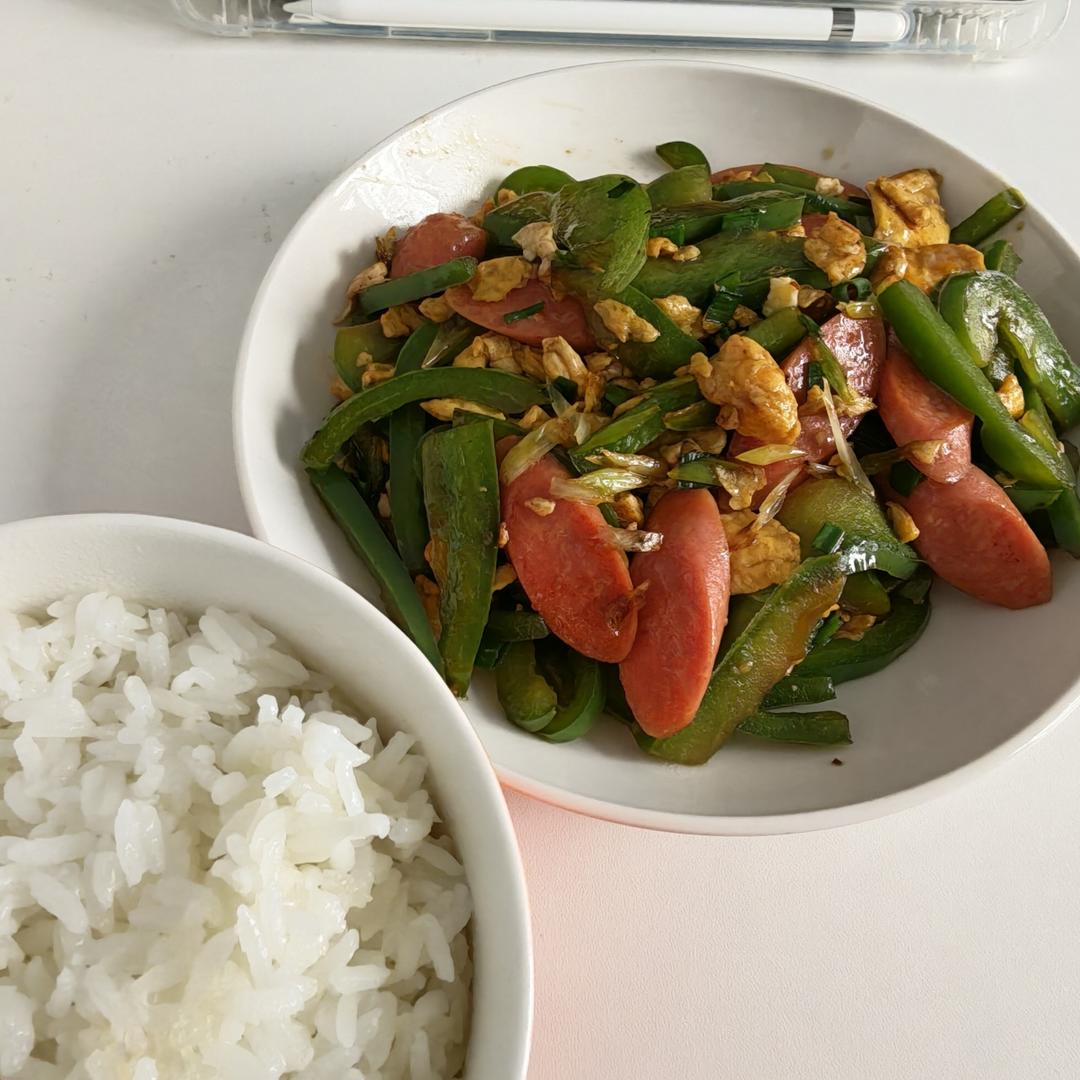 青椒火腿炒鸡蛋