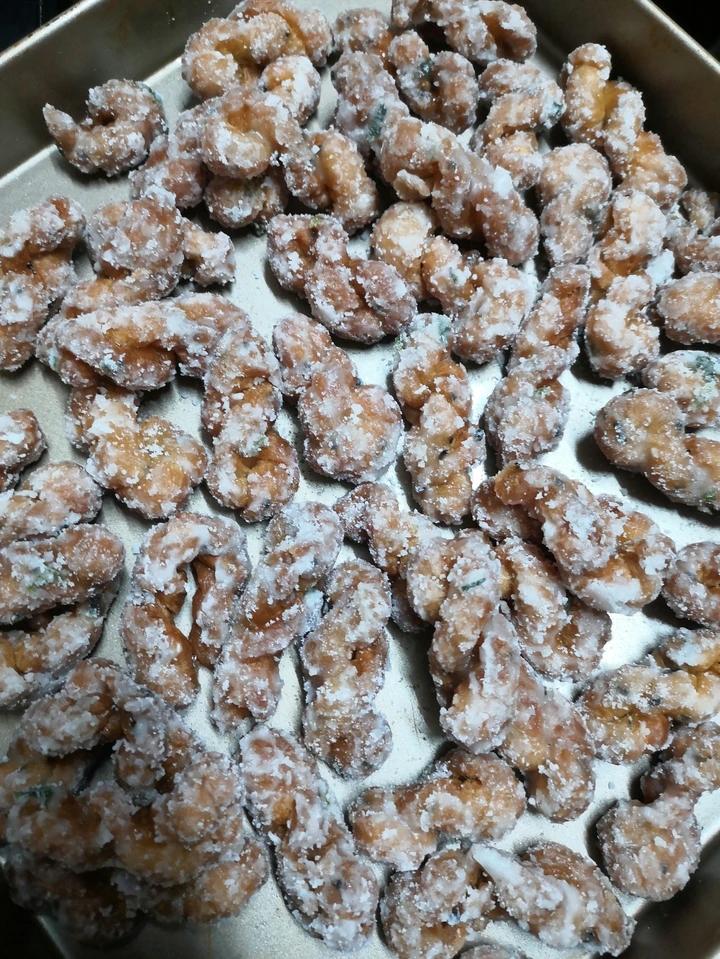 酥脆咸味小麻花