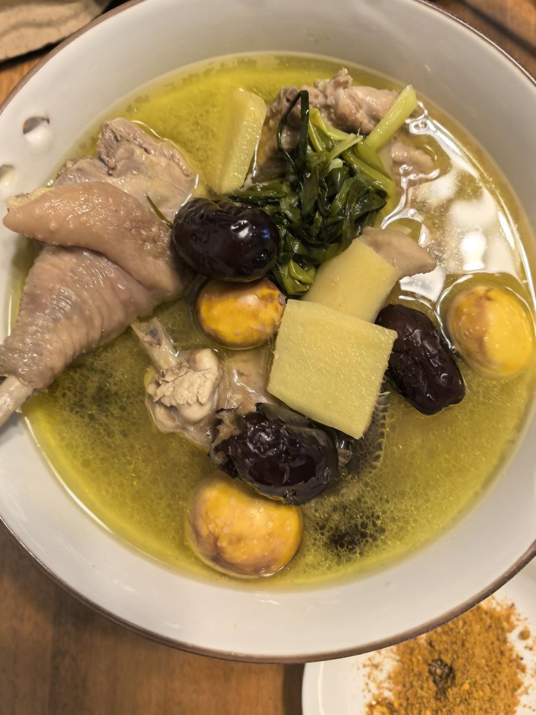 土鸡汤(没用一滴油、鲜美醇香)