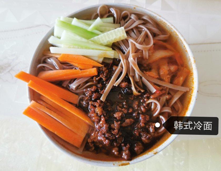 韩式荞麦冷面