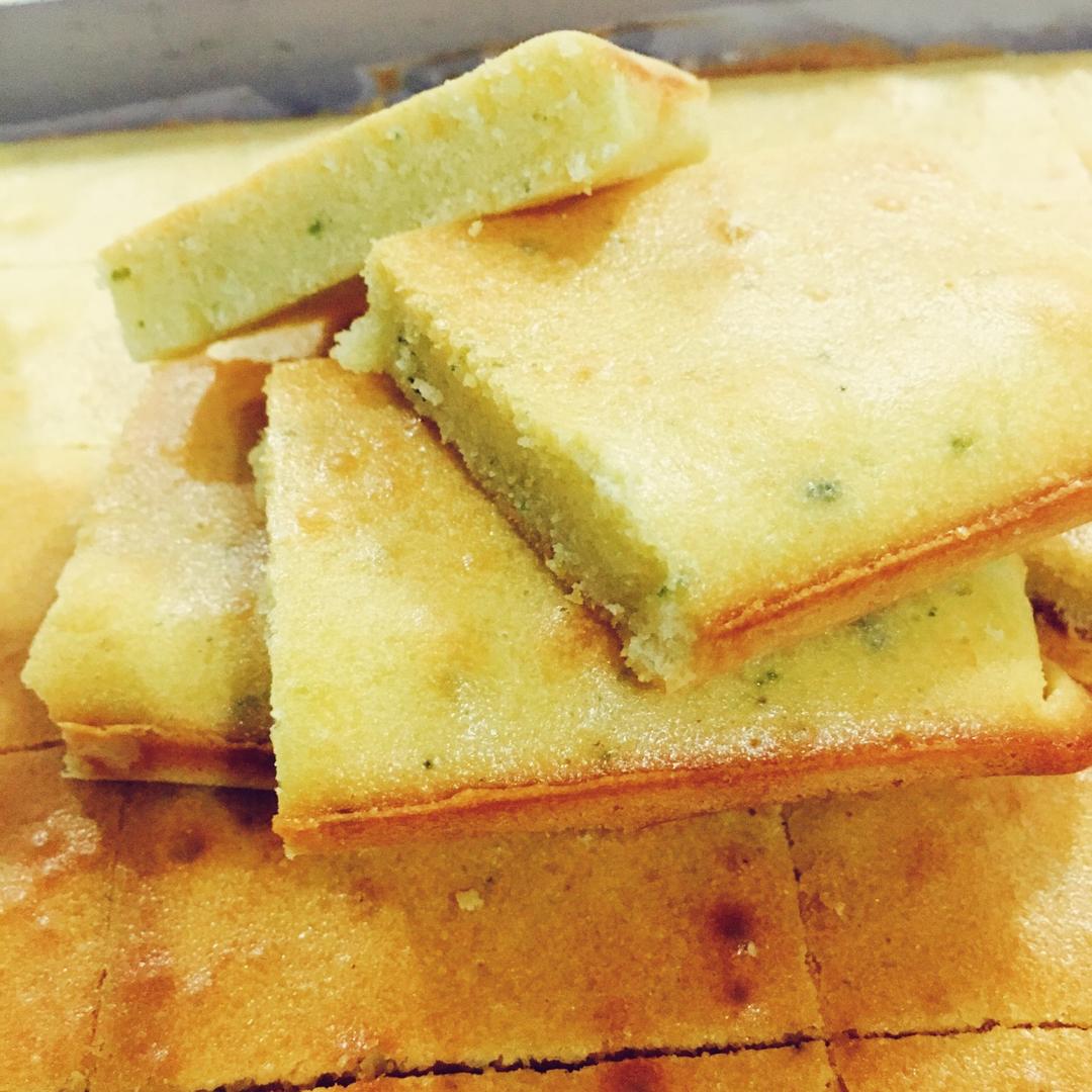 玛德琳（蓝带方）