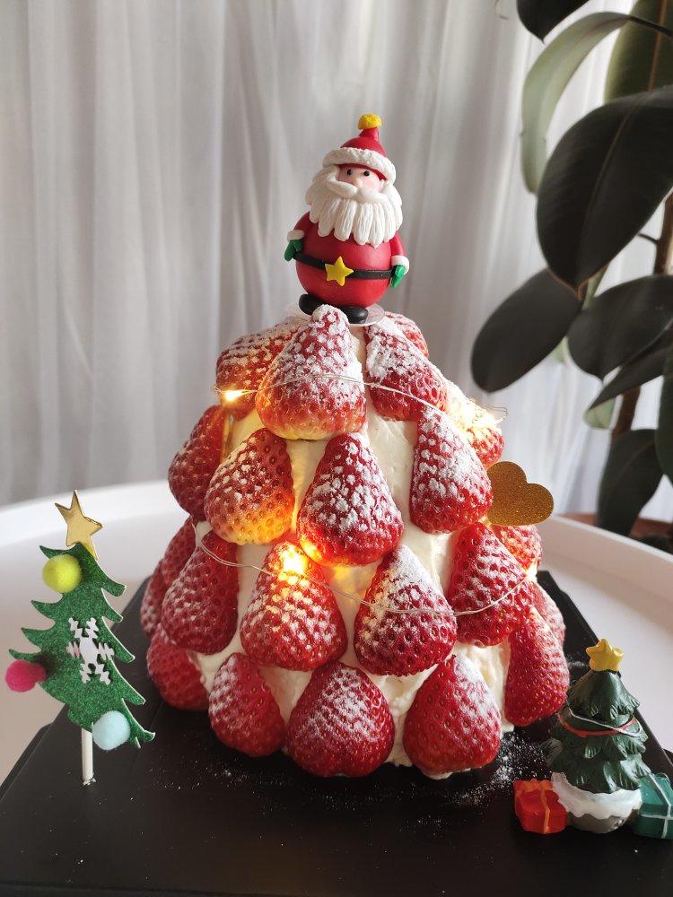 火热圣诞草莓塔