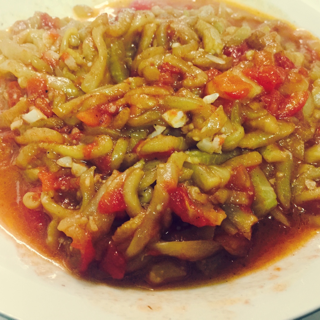 只想要个自然醒做的西红柿炒茄子丝