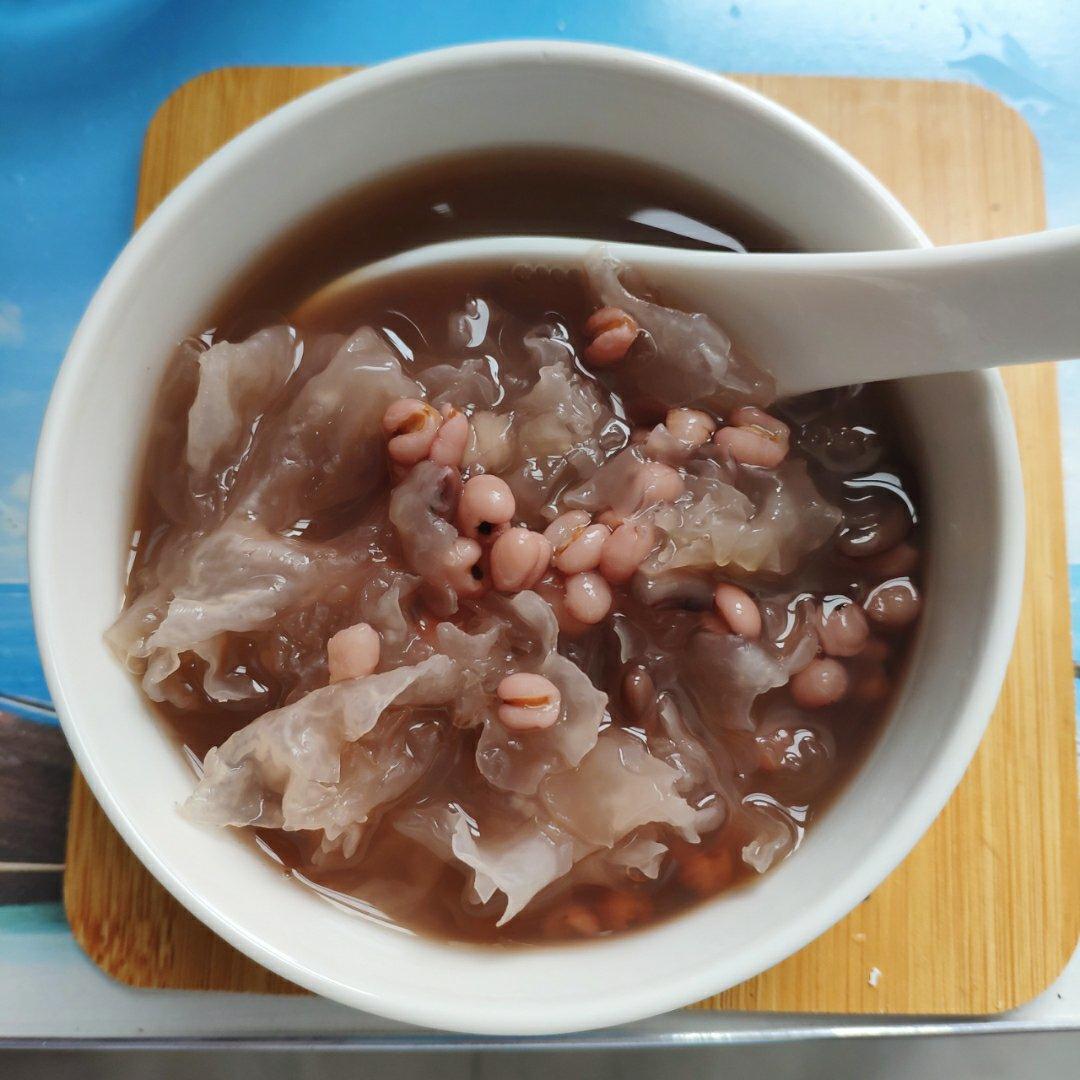 红豆薏米银耳汤