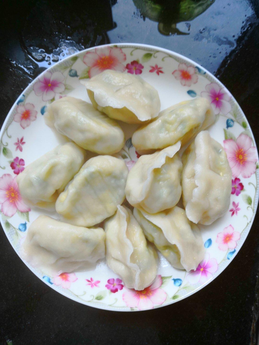 韭菜巴沙鱼饺子