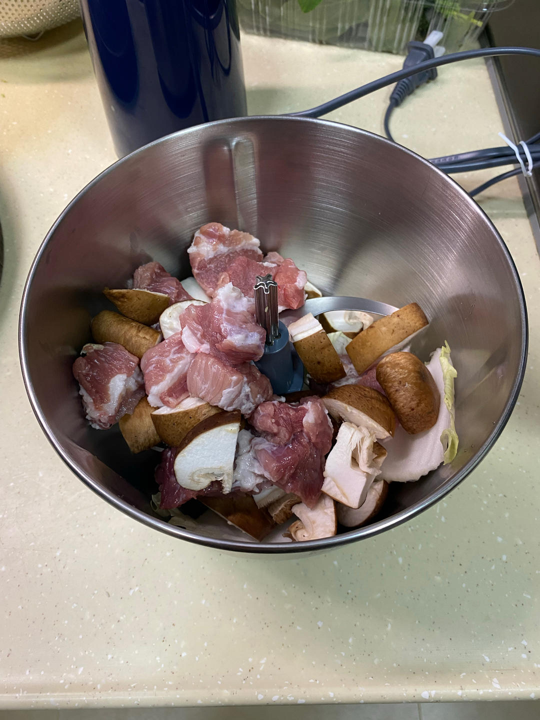 灌汤小笼包+白玉翡翠卷【3月北鼎蒸炖锅食谱】