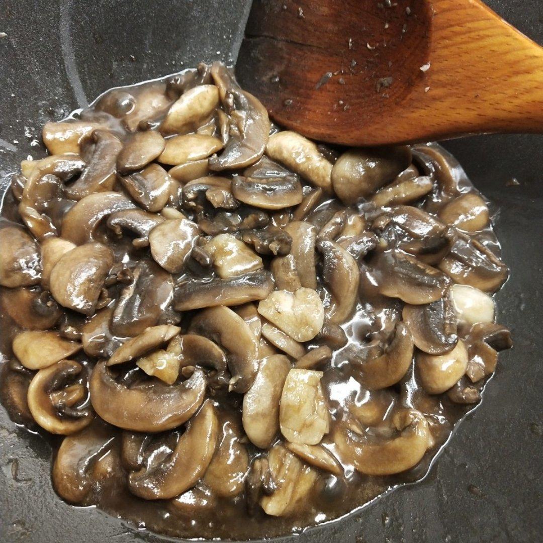 蚝油蘑菇