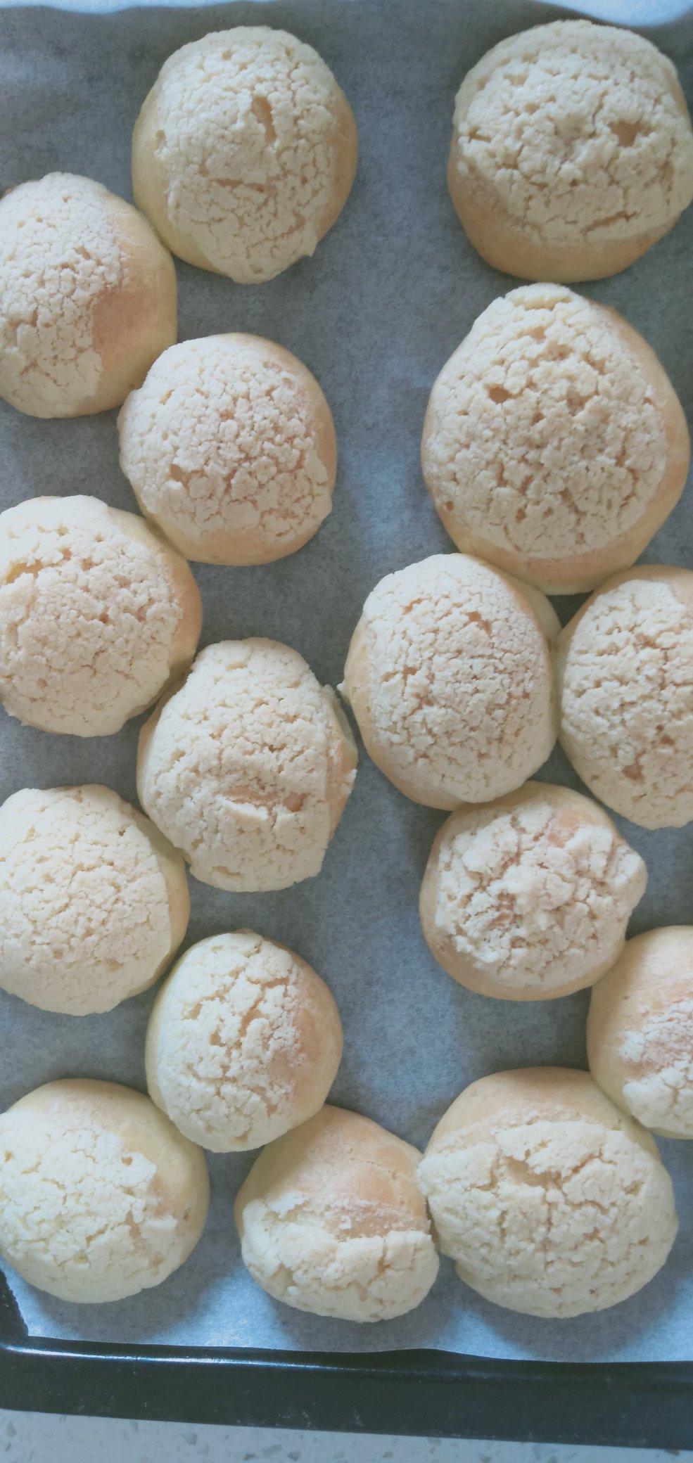 酥皮奶油泡芙--#皮黑森林#