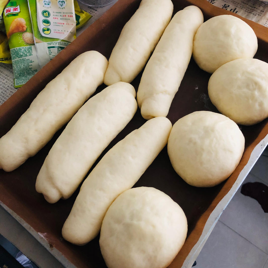 超软绵椰蓉咸奶油面包