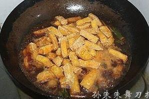 油豆腐烧肉的做法 步骤13