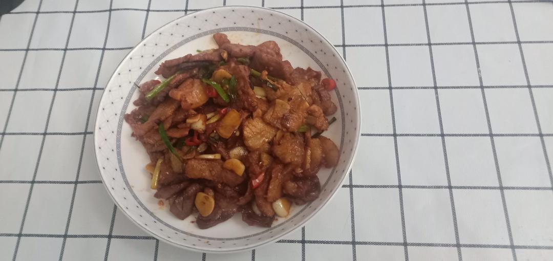 厨师长教你：“回锅肉”的正宗做法，先收藏