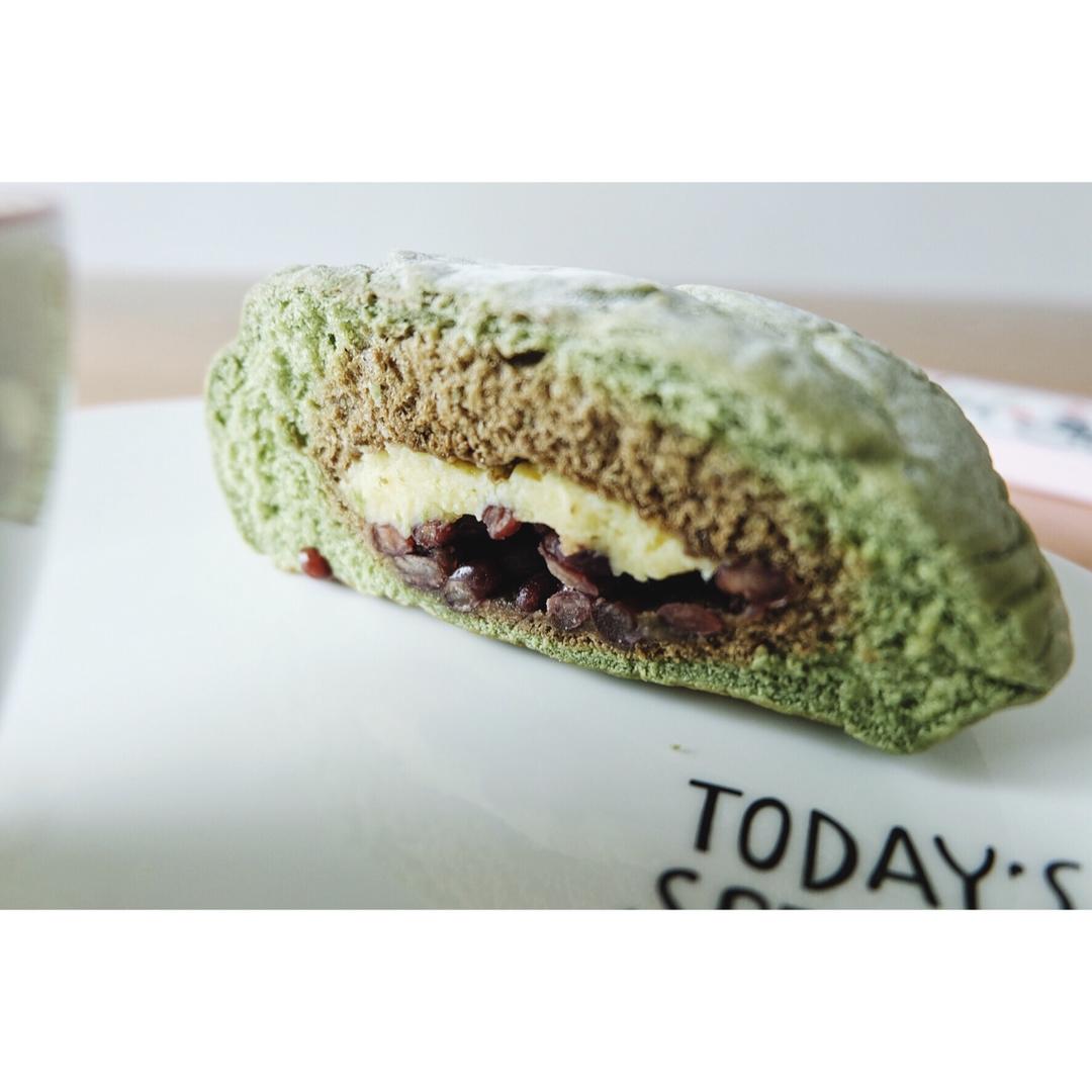 抹茶蜜豆乳酪软欧