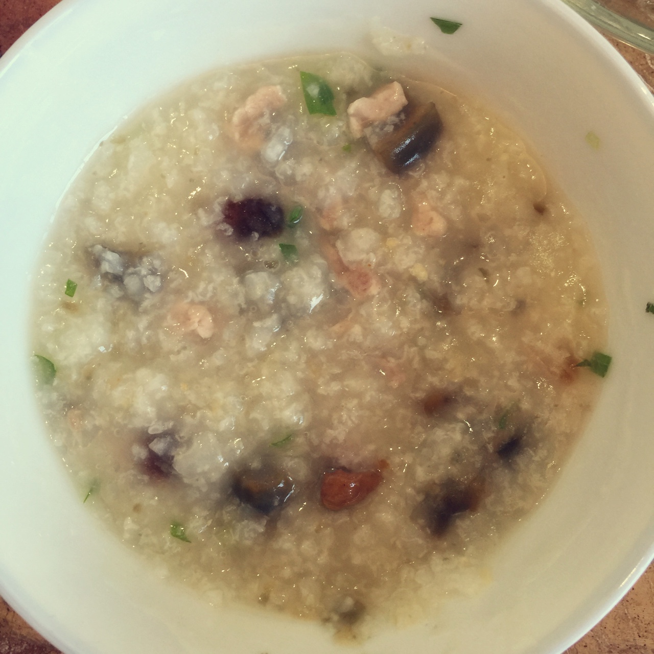 十五分钟快手之香滑皮蛋瘦肉粥(附五分钟电饭煲电压力锅更快捷方法)