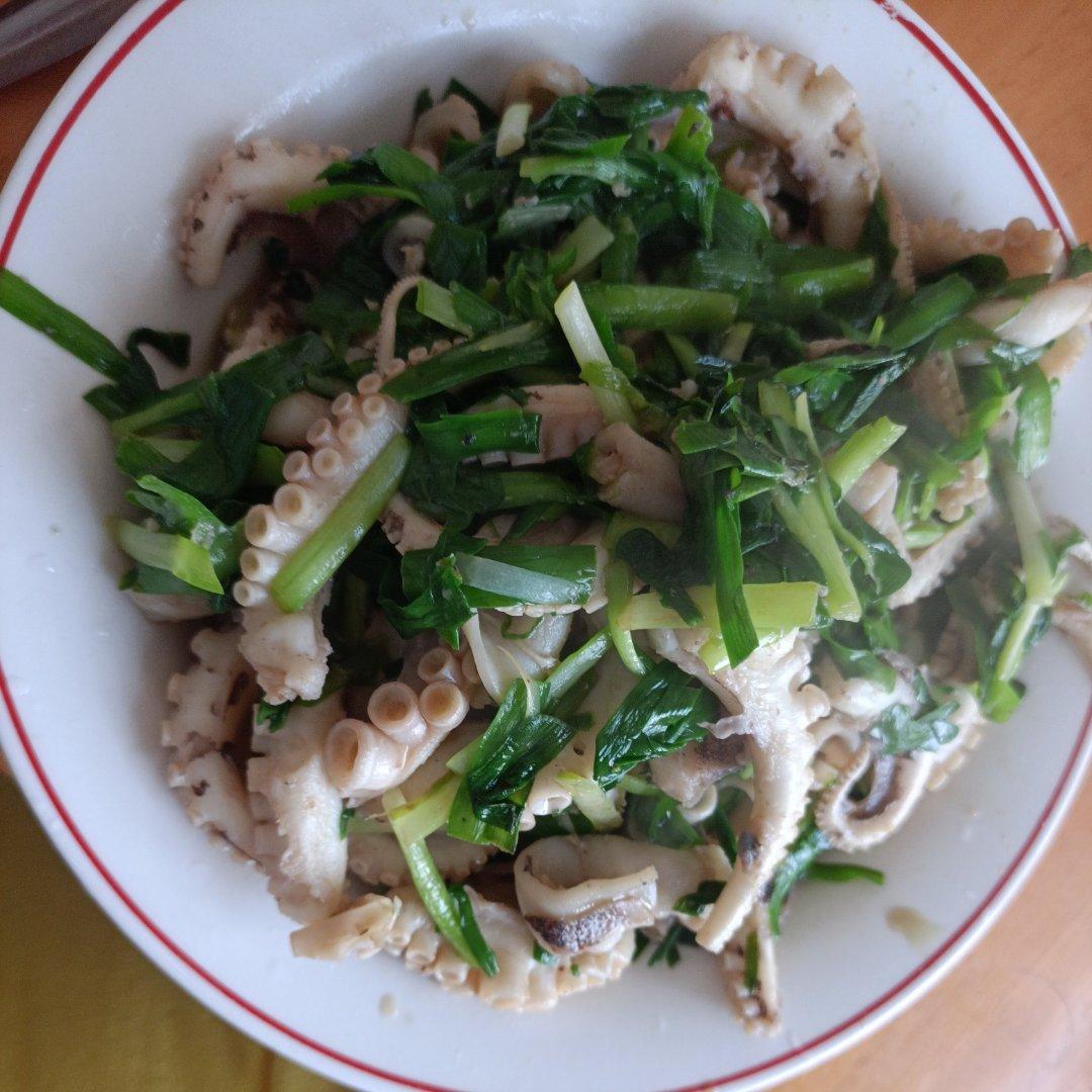 八爪鱼炒韭菜