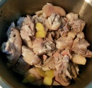 自制卤菜，卤牛腱肉，猪蹄，猪肝，鸡爪，鸡蛋，鸭蛋的做法 步骤3