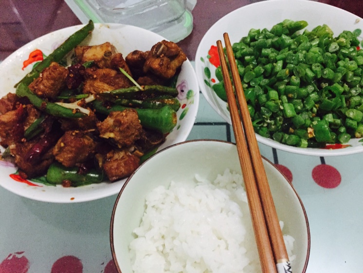 双椒煎排骨